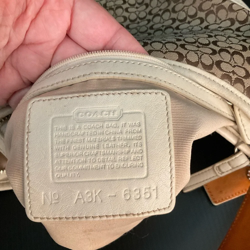 Vintage Coach 6351 signature jaquard khaki & white soho hobo canvas & leather